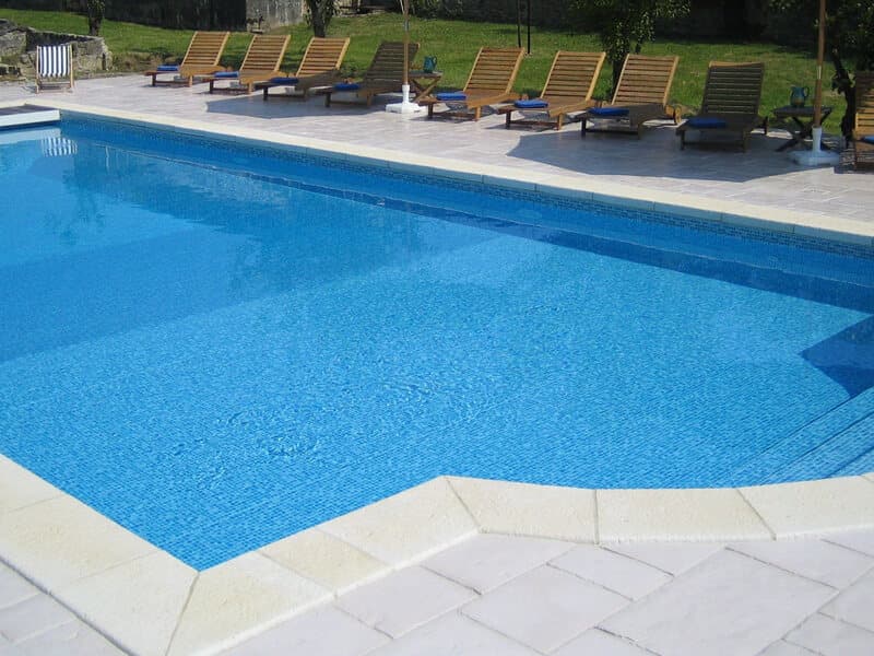 Pool builder
